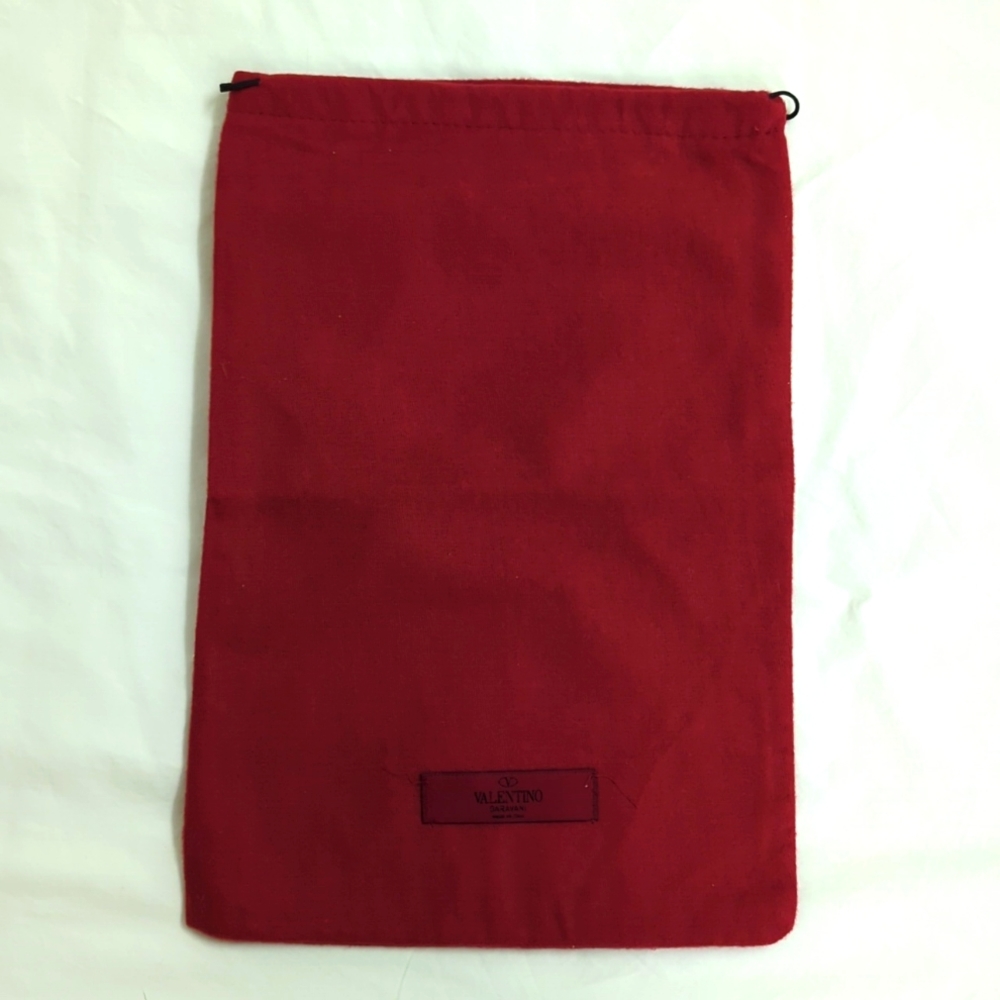 Valentino dustbag